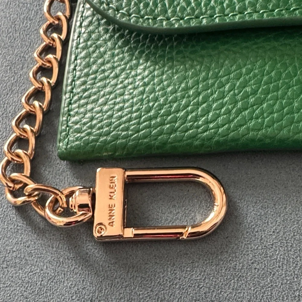 Anne Klein Green Key Holder with Gold Chain